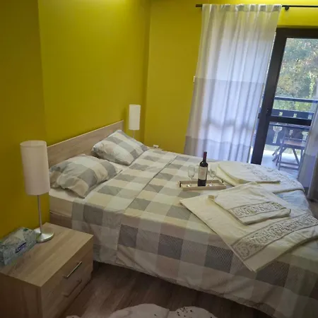 макси Apartment