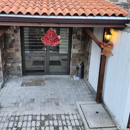 макси Apartment Bansko